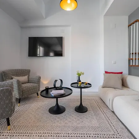 Appartamento Newly Renovated 3bed Penthouse Retreat With Pools In Prime Location