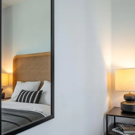 Appartamento Newly Renovated 3bed Penthouse Retreat With Pools In Prime Location