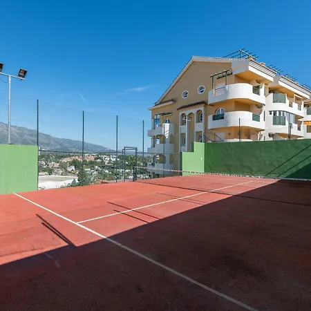 Newly Renovated 3bed Penthouse Retreat With Pools In Prime Location Appartamento *