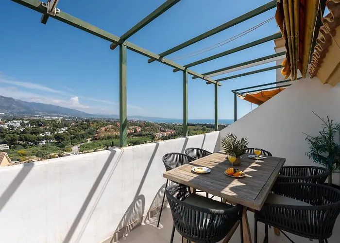 Newly Renovated 3bed Penthouse Retreat With Pools In Prime Location Apartmán Marbella