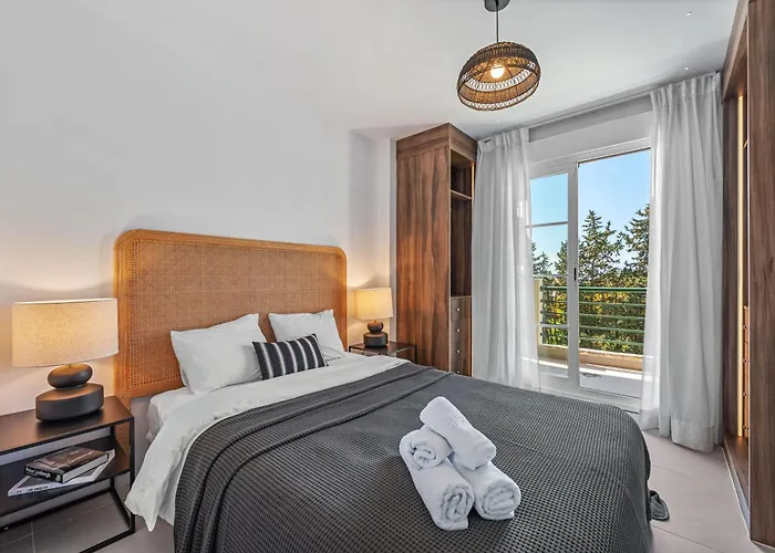 Appartamento Newly Renovated 3bed Penthouse Retreat With Pools In Prime Location