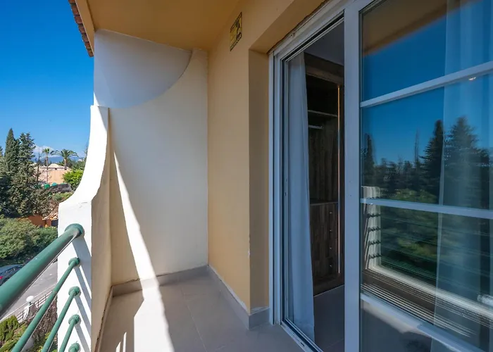 Appartamento Newly Renovated 3bed Penthouse Retreat With Pools In Prime Location