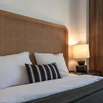 Newly Renovated 3bed Penthouse Retreat With Pools In Prime Location *