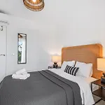 Newly Renovated 3bed Penthouse Retreat With Pools In Prime Location דירה